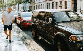 В Париж SUV-тата ще плащат повече за паркинг