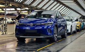 VW забавя следващото поколение електромобили