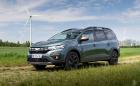 ВИДЕО: Dacia Jogger хибрид в ролята на семеен автомобил
