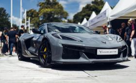 Хибридният Chevrolet Corvette е вече в Европа с луди цени