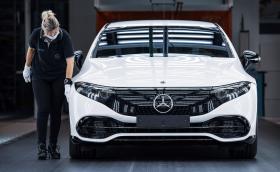 Шеф на Mercedes: Европа рискува колапс на автоиндустрията