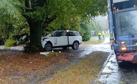 Алек Болдуин катастрофира с Range Rover-а на жена си