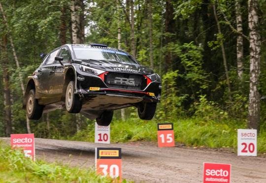 Страхотно онборд видео на Хейдън Падън с Hyundai i20 N Rally2 във Финландия!