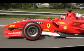 Неизвестен нарушител подкара Ferrari F1 болид по чешка магистрала