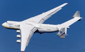 Видео с последния полет на Ан-225 „Мрия“ дни преди да бъде унищожен