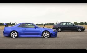 Старата школа: Nissan R34 GT-R срещу BMW M5 E39 (Видео)