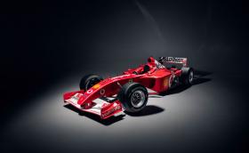 Продава се болидът на Михаел Шумахер от сезон 2002