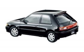 Хотхеч за ценители: 1989 Mazda Familia GT-X с 4x4 и 180 к.с.