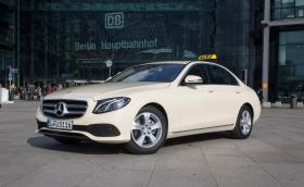 Mercedes иска да върне позициите си на пазара за таксиметрови автомобили