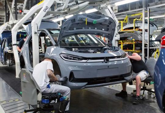 Volkswagen готви мащабни допълнителни съкращения