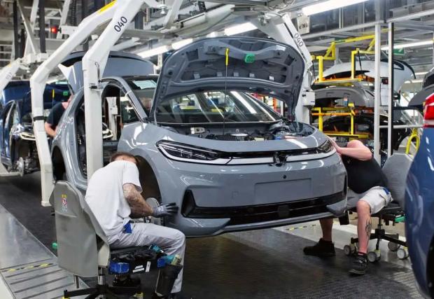 Volkswagen готви мащабни допълнителни съкращения