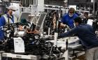 Volkswagen има с 60% повече служители от Toyota, но произвежда по-малко автомобили