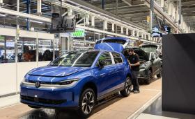 Volkswagen получава повече поръчки за електромобили, отколкото за бензинови коли в Германия