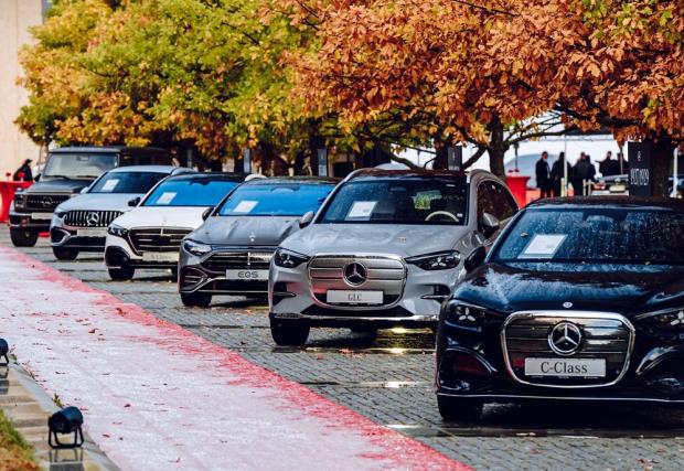 Специалната експозиция на Mercedes в София събра хиляди посетители