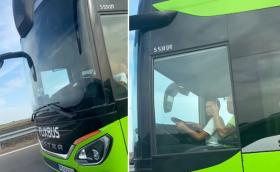 Снимаха дете зад волана на пътнически автобус на „Тракия“ (Видео)