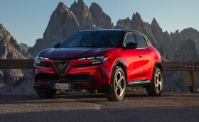 Alfa Romeo представи нова специална версия на Junior