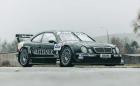 Този Mercedes-Benz CLK DTM е страхотен и се продава