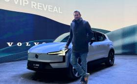Първа среща с Volvo EX30, *най-бързата кола на марката