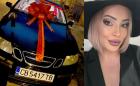 Дама подарява колата си на семейство в нужда