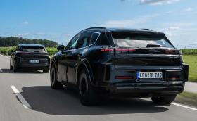 Porsche пуска електрическия Cayenne тази година