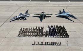 Вижте F-16 и МиГ-29 заедно на пистата в Безмер