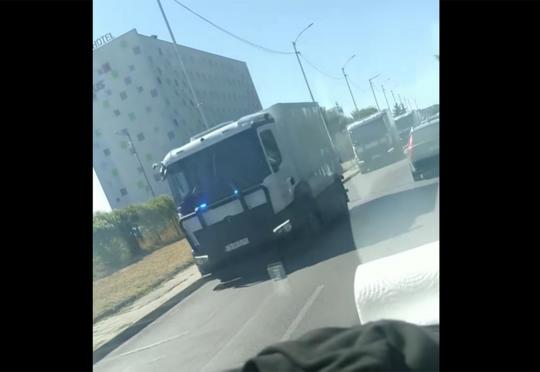 Вижте камионите, които докараха еврото в България (Видео)