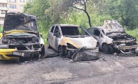 Кой редовно пали коли в столичен квартал?