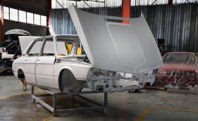 В Южна Африка спасяват едно от най-редките BMW Серия 5 в историята