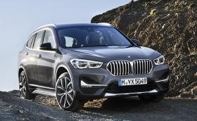 BMW обнови X1. Спести му гигантските бъбреци, но му сложи електромотор