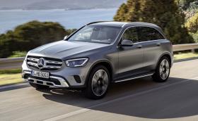 Mercedes показа обновения GLC - изглежда същия, но идва с нови мотори и окачване