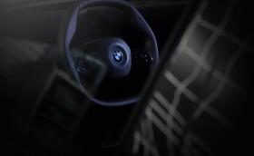 Това е воланът на BMW iNext - подготвен за 'динамично каране'