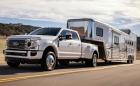 Новият Ford F-450 Super Duty идва със 7,3-литров бензинов V8 и 10-степенен автоматик