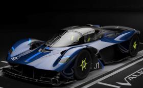 Aston Martin Valkyrie AMR Pro е по-… спортна версия на колата с 6,5-литров Cosworth V12