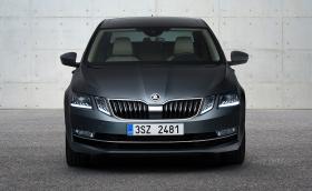 Skoda Octavia вече гледа с четири LED фара. Галерия и видео