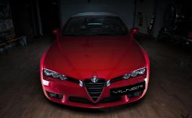 Fibra dе Carbono Rosso. Vilner отдели специално внимание на Alfa Spider