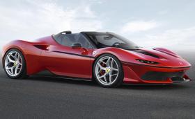 Хоп, Ferrari J50! Италианците пуснаха нов и лимитиран модел, без предупреждение. Галерия
