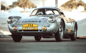 1953 Porsche 550-001. Родено да побеждава. Сравнено с новото 718 Cayman. Галерия и малко паралели