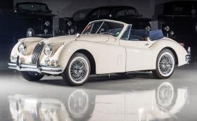 Този 1956 Jaguar XK 140 MC Drophead Coupe е идеален за идното лято. Галерия и инфо