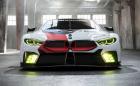 Новото BMW M8 излезе в състезателен вид преди цивилната кола. Мощно е 500 коня и тежи колкото Polo GTI