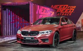 BMW Μ5 скрива шапката на ченгетата в новия NFS Payback. Видео с много bounty*