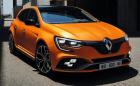 Нико Хюлкенберг се усмихва в новото Renault Megane RS. Колата е с 280 коня, задните колела завиват. Галерия и видео