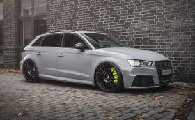 Audi RS 3 Clubsport Project от Neidfaktor със седалки от R8 и детайли в Acid Green