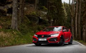 Обилна галерия на европейската Honda Civic Type R 2018