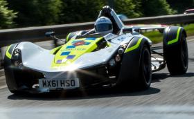 BAC Mono е новата патрулка на о-в Ман. Съотношение мощност/маса: 580 коня/тон