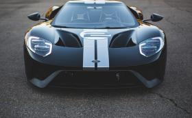 Тази фотосесия с мощния 647 коня Ford GT е брутална. Колата е едва 10-ата сглобена досега. Галерия и инфо