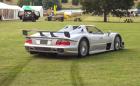 Mercedes-Benz CLK GTR Roadster дрифти в тревата, лети и по рали отсечка. Видео и галерия