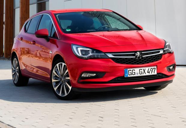 Peugeot и Citroen купиха Opel. General Motors пуска волана на немската марка след 90 години управление. Инфо
