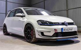 RevoZport Razor 7E e наточен VW Golf за пистата. Развива 12 000 об/мин и генерира... 115 к.с., защото е на ток