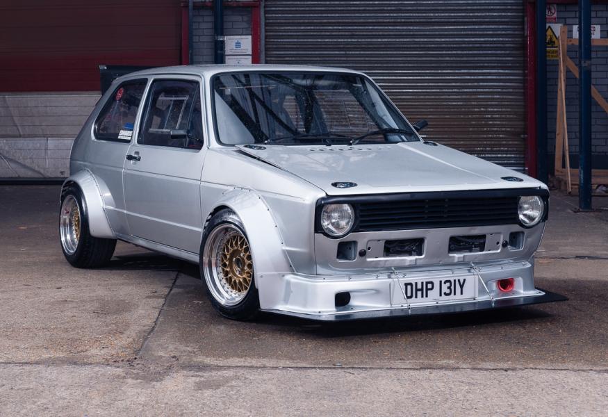 Това е 1983 VW Golf MkI с 2-литров VTEC от 2008 Civic Type R ...