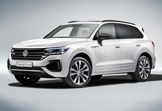 Това е новият Volkswagen Touareg. Колата идва със завиващи задни колела и 15-инчов екран